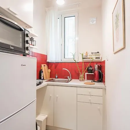 Apartment Cozy 5mins Walk From Acropolis Museum *