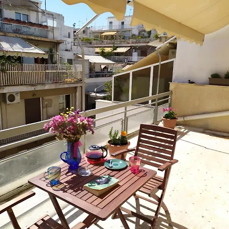 Apartment Renovated Close To Exarchia Square