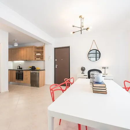 2 Stops To Acropolis - Free Cancellation - Terrace