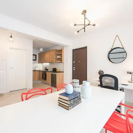 2 Stops To Acropolis - Free Cancellation - Terrace *