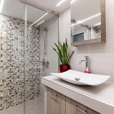 Apartament Near Acropolis Brand New 1 Min From Metro