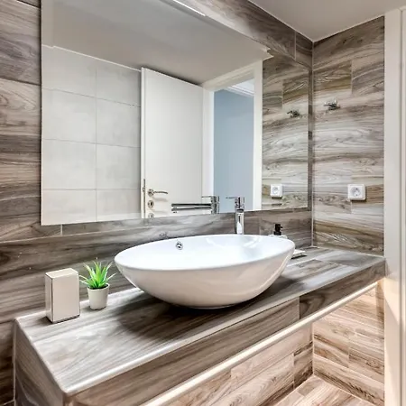 Brand New In The Heart Of The Apartment Athens