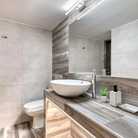 Brand New In The Heart Of The Apartment Athens