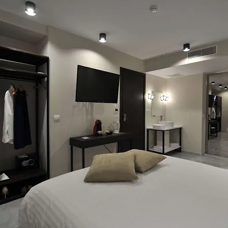 Hotel B4b 365 4*