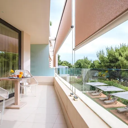 Somewhere Vouliagmeni Hotel 5*