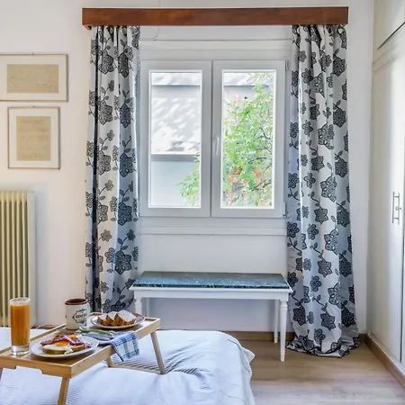 Elegant Central Apartments - Acropolis View & Garden Apartamento