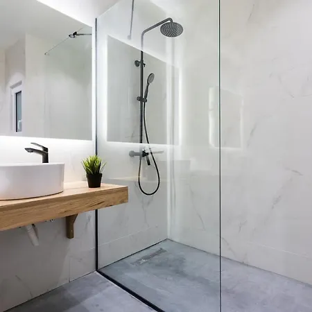 Apartment Luxurious Family In The Heart Of Athens