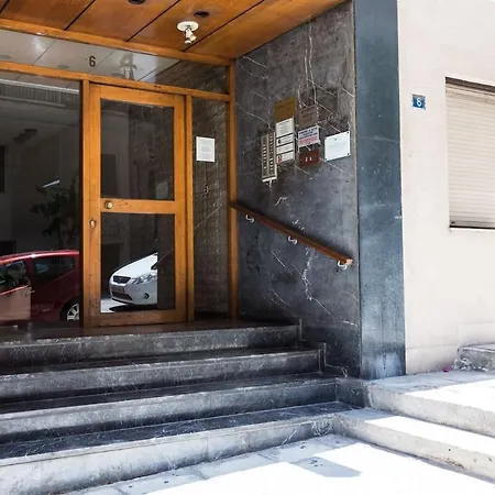 Luxurious Family In The Heart Of *