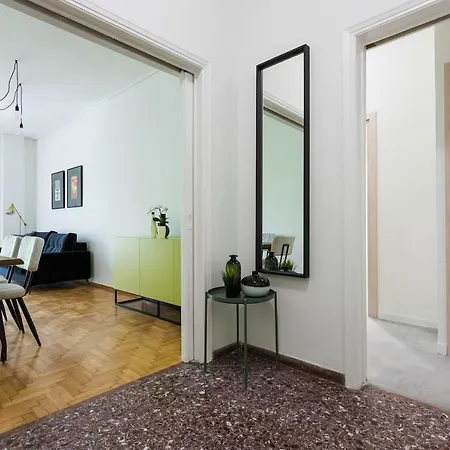 Luxurious Family In The Heart Of Apartment Athens