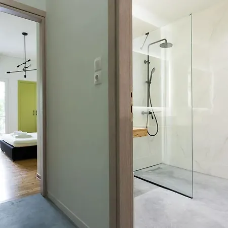 Luxurious Family In The Heart Of Athens