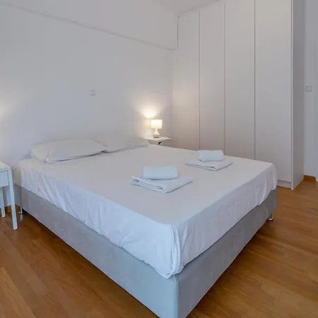 Apartment Hippocrates *