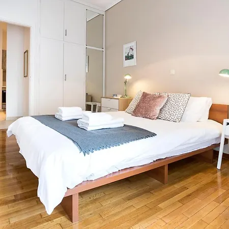 Apartment 1 Km From The Acropolis 1 Bedroom Netflix And Washing Machine *