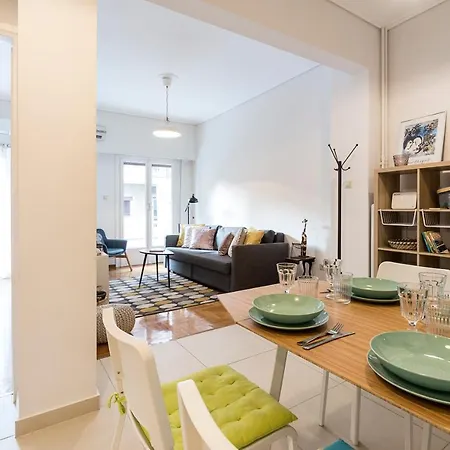Apartment 1 Km From The Acropolis 1 Bedroom Netflix And Washing Machine Athens