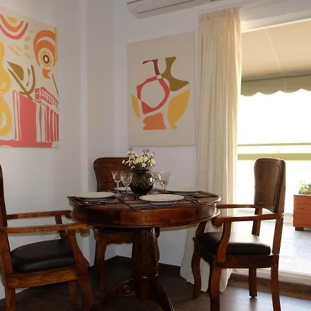 Stylish Apartment, Acropolis View