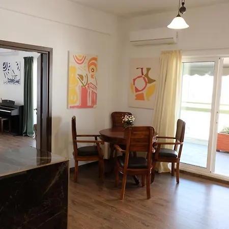 Stylish Apartment, Acropolis View * Athens