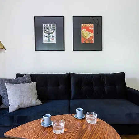 Luxurious Family In The Heart Of *