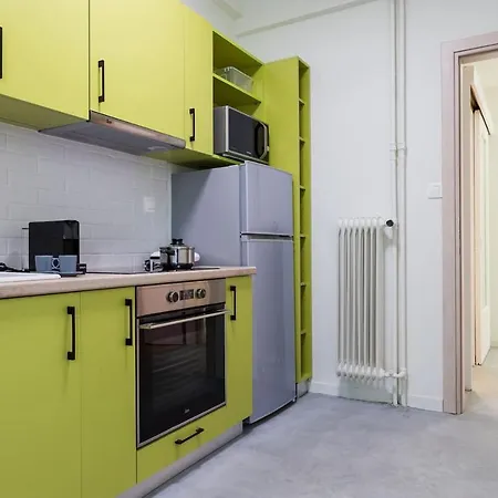 Apartment Luxurious Family In The Heart Of Athens