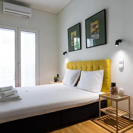 Luxurious Family In The Heart Of * Atene