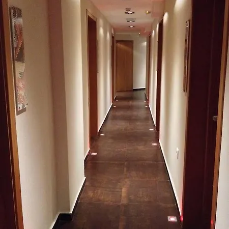 Hotel Lacoba 2*