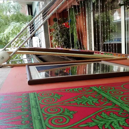 Centre Diamond Apartment *