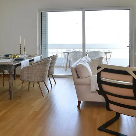 Boutique Penthouse Next To Stavros Niarchos Foundation *