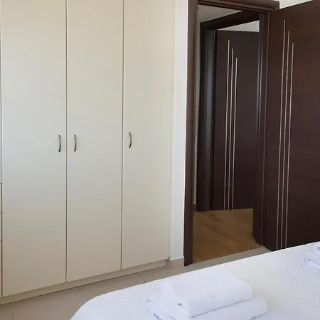 Boutique Penthouse Next To Stavros Niarchos Foundation Apartment *