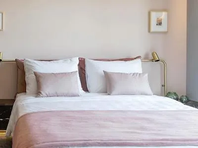 Hotel Perianth