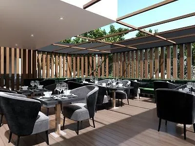 Azur Hotel