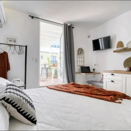 Acropolis Stunning View Penthouse In Plaka For 2! * Athens
