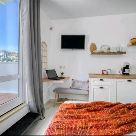 Acropolis Stunning View Penthouse In Plaka For 2!