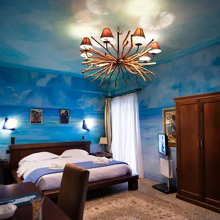 Anastazia Luxury & 2* Atenas