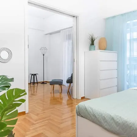 One Breath From Acropolis Apartment