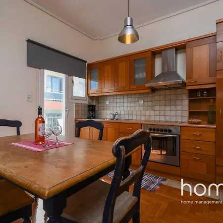 90m² Homm Sea View In Alimos * Athens