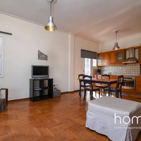90m² Homm Sea View In Alimos * Athens