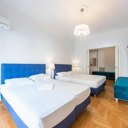 Victoria Plaza Palace Apartment