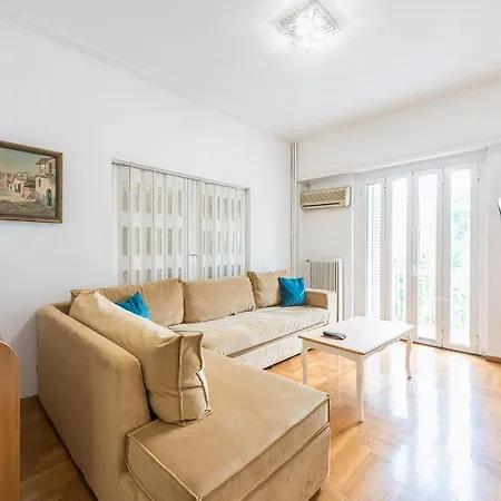 Victoria Plaza Palace Apartment *