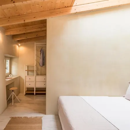 Anafiotika Hideaway Acropolis By Cycladica * Atenas