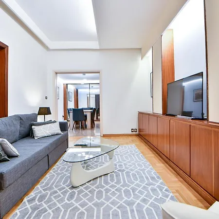 In Historical Plaka Located, Fully Renovated Apartment