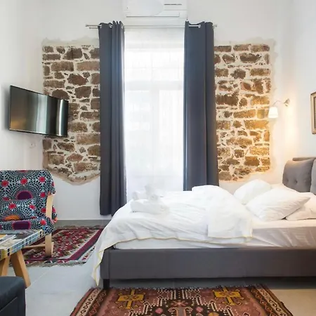 A Litte Taste Of Hotel Athens