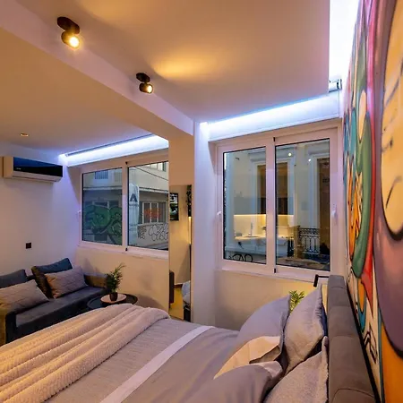 Apartment Triple A - Graffiti Homage In Psirri Square - Free Parking! Athens