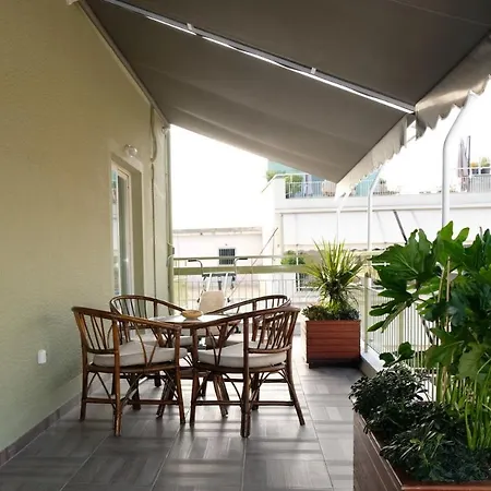 Stylish Apartment, Acropolis View Apartment