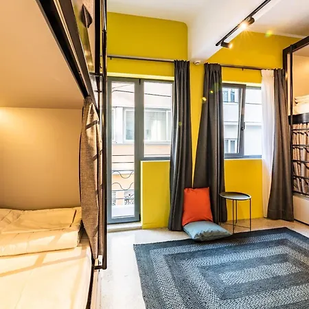 Hub Hostal Atenas