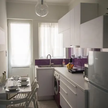 Chrisandro Apartment