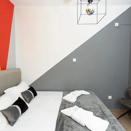 Intimate Classy In Apartment Athens