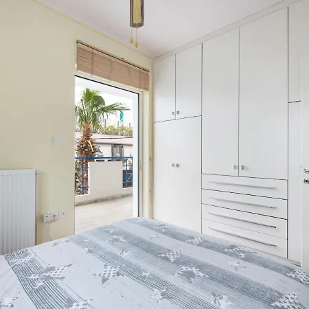 Apartment Homely In Piraeus With Balcony