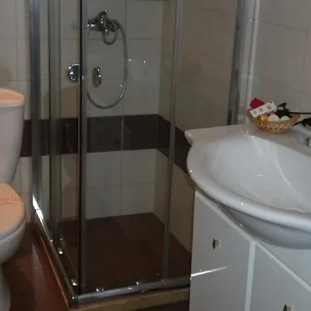Apollo Hotel 3*