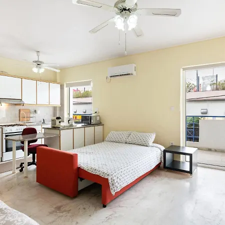 Apartment Homely In Piraeus With Balcony