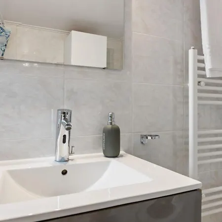 Homely In Piraeus With Balcony Apartment *