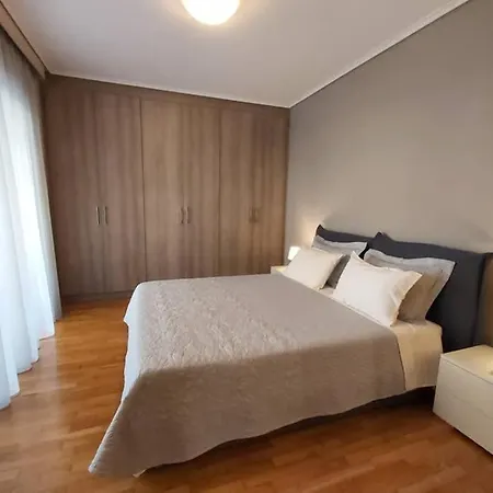 Apartment Luxury Beachfront 3 Bedroom In Kavouri Beach,