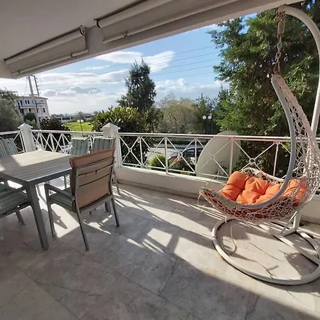 Apartment Luxury Beachfront 3 Bedroom In Kavouri Beach, Athen